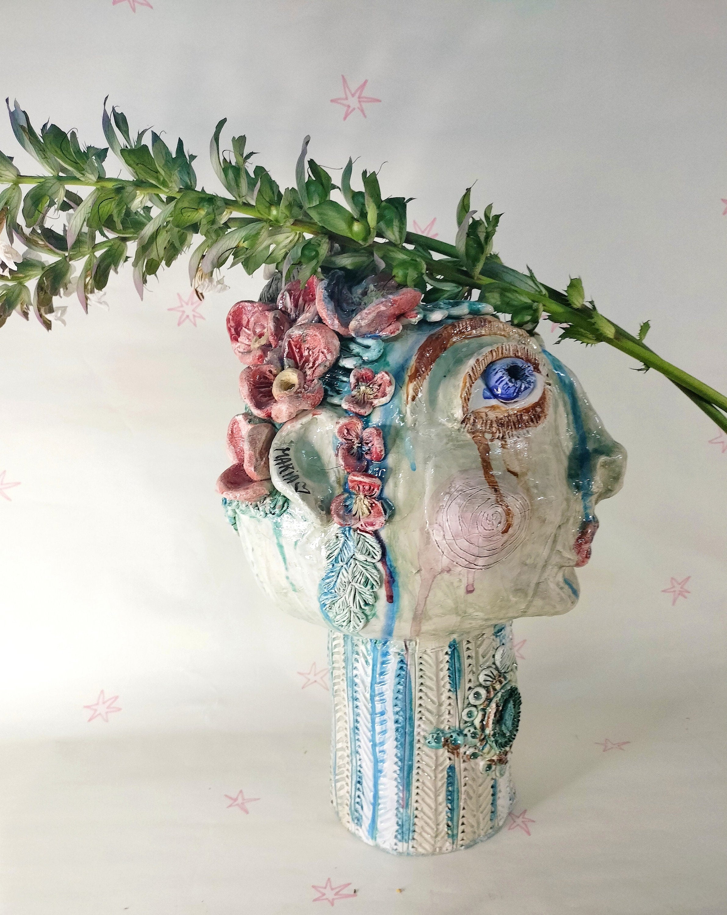 Flower Lady Statue made in Ceramic