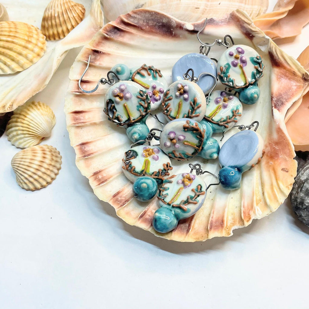 Cute Square Earrings With Flowers, Ceramic Glazed Earring, Floral Jewelery to Gift for Women, Surprise for Mom, Blue Artsy Fashionable