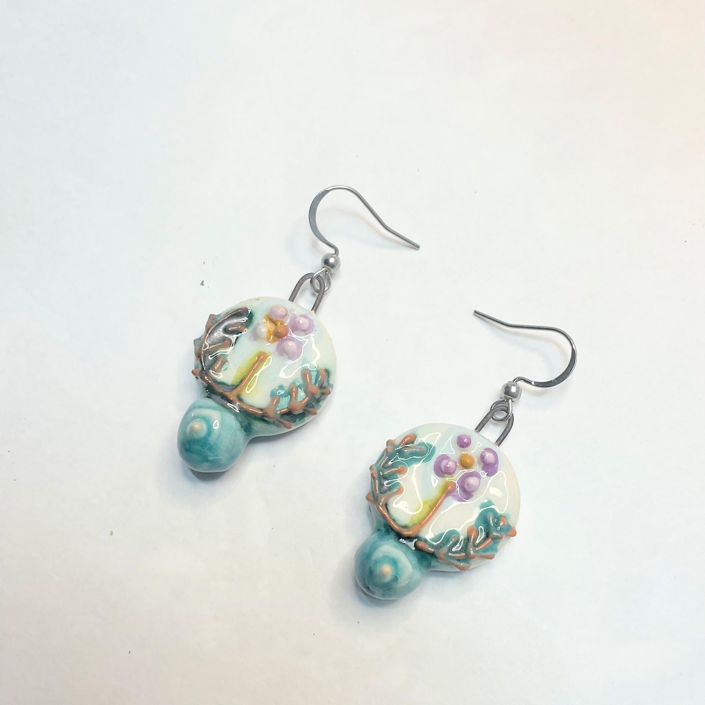 Cute Square Earrings With Flowers, Ceramic Glazed Earring, Floral Jewelery to Gift for Women, Surprise for Mom, Blue Artsy Fashionable