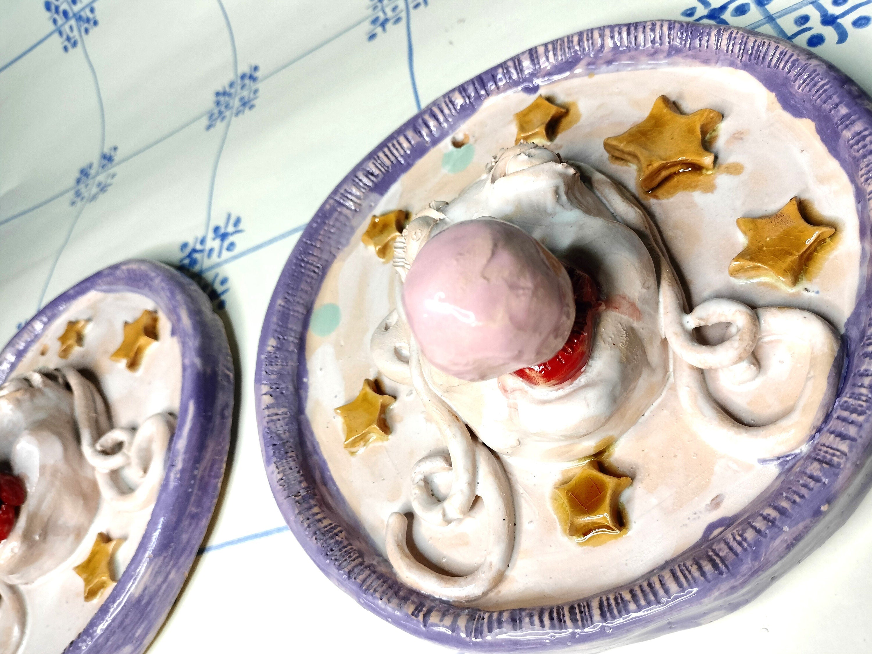 Girl With Bubble Gum on Ceramic Frame